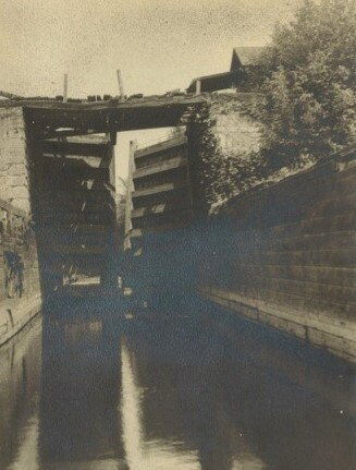LF20220416-leesport lock11.jpg